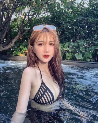 Tải MMlive ngắm hot girl Trần Linh Hương 06
