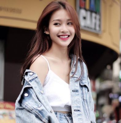 MMLive Khả Ngân thu hút Fan hâm mộ với nụ cười tỏa nắng nhất nhì Showbiz Việt
